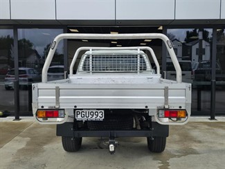2022 Mitsubishi Triton - Thumbnail