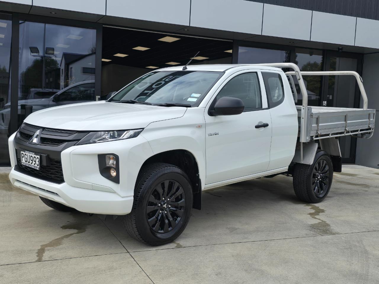 2022 Mitsubishi Triton