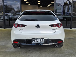 2022 Mazda 3 - Thumbnail