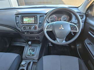 2020 Mitsubishi Triton - Thumbnail