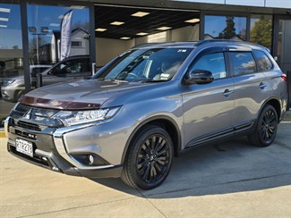 2021 Mitsubishi Outlander - Thumbnail