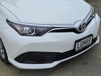 2018 Toyota Corolla - Thumbnail