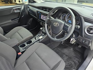 2018 Toyota Corolla - Thumbnail