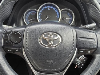 2018 Toyota Corolla - Thumbnail