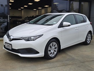 2018 Toyota Corolla - Thumbnail