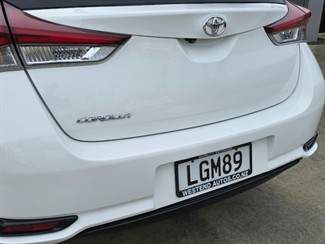 2018 Toyota Corolla - Thumbnail