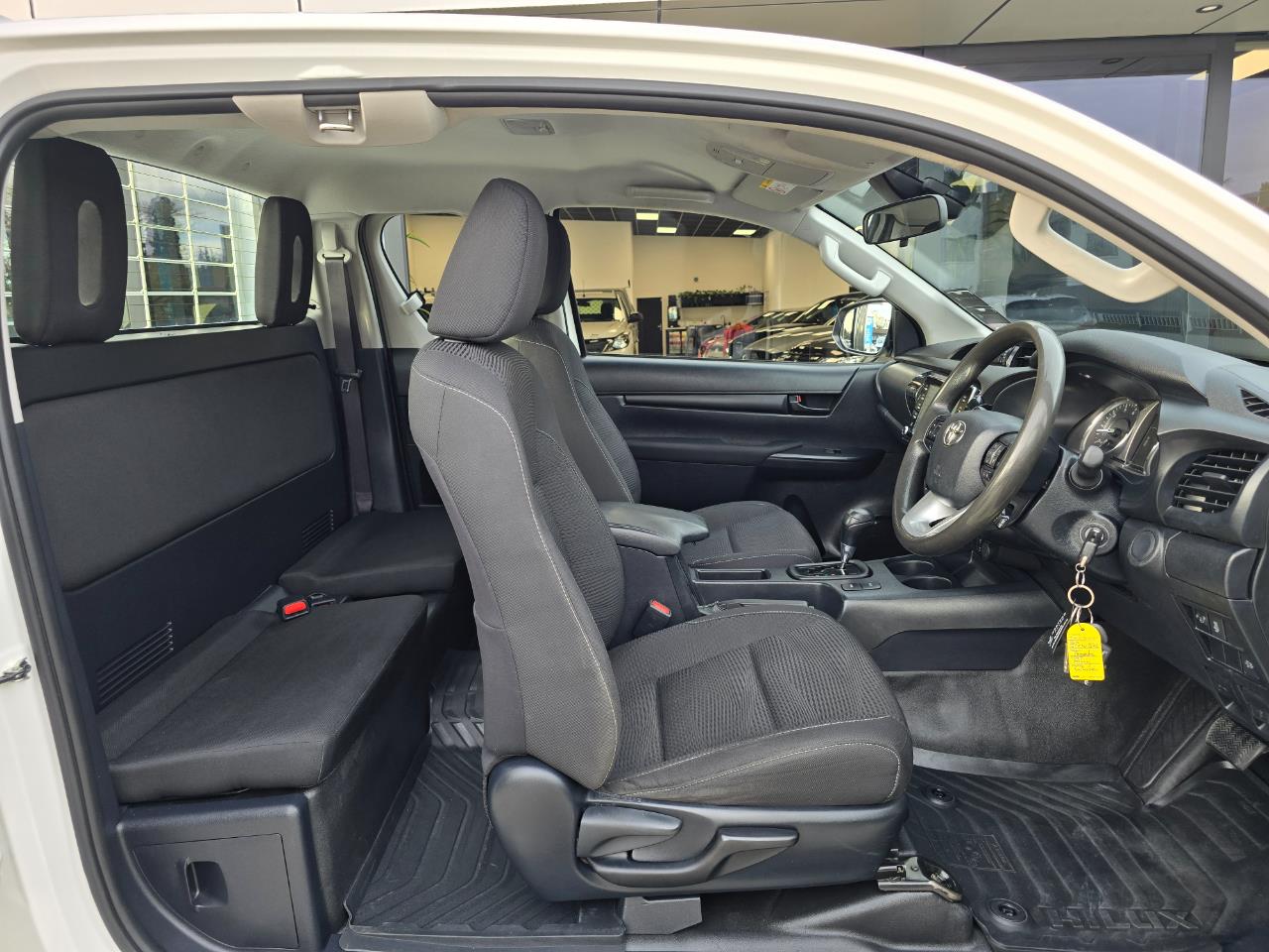 2024 Toyota Hilux