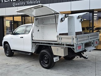 2018 Toyota Hilux - Thumbnail