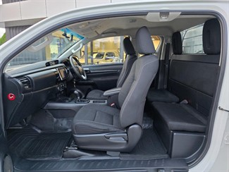 2018 Toyota Hilux - Thumbnail