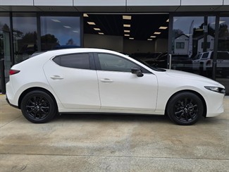 2022 Mazda 3 - Thumbnail