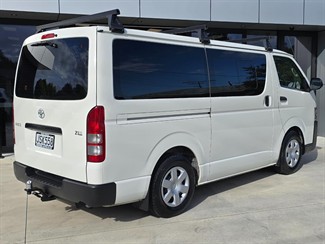 2016 Toyota Hiace - Thumbnail