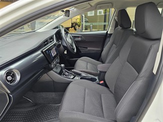 2018 Toyota Corolla - Thumbnail