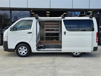 2019 Toyota Hiace - Thumbnail