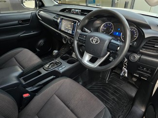 2018 Toyota Hilux - Thumbnail