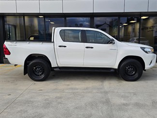 2018 Toyota Hilux - Thumbnail