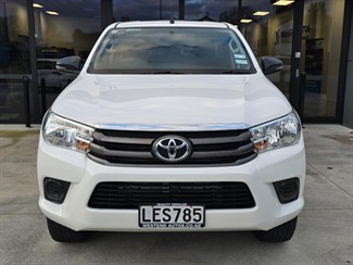 2018 Toyota Hilux - Thumbnail