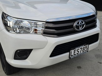 2018 Toyota Hilux - Thumbnail
