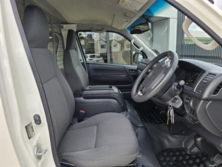 2018 Toyota Hiace - Thumbnail