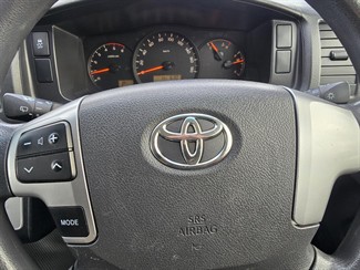 2018 Toyota Hiace - Thumbnail