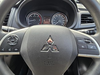 2021 Mitsubishi Triton - Thumbnail