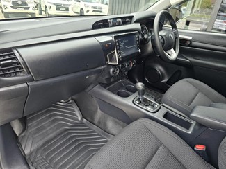 2023 Toyota Hilux - Thumbnail