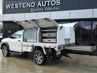 2019 Toyota Hilux - Thumbnail
