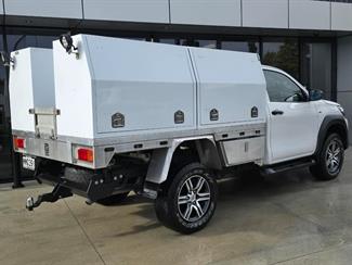 2019 Toyota Hilux - Thumbnail