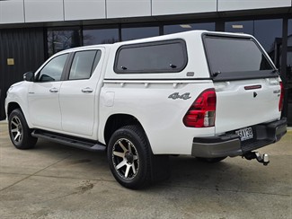 2017 Toyota Hilux - Thumbnail