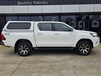 2017 Toyota Hilux - Thumbnail