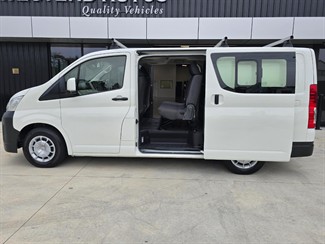 2021 Toyota Hiace - Thumbnail