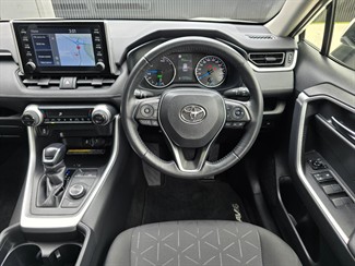 2021 Toyota RAV4 - Thumbnail