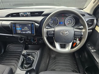 2016 Toyota Hilux - Thumbnail