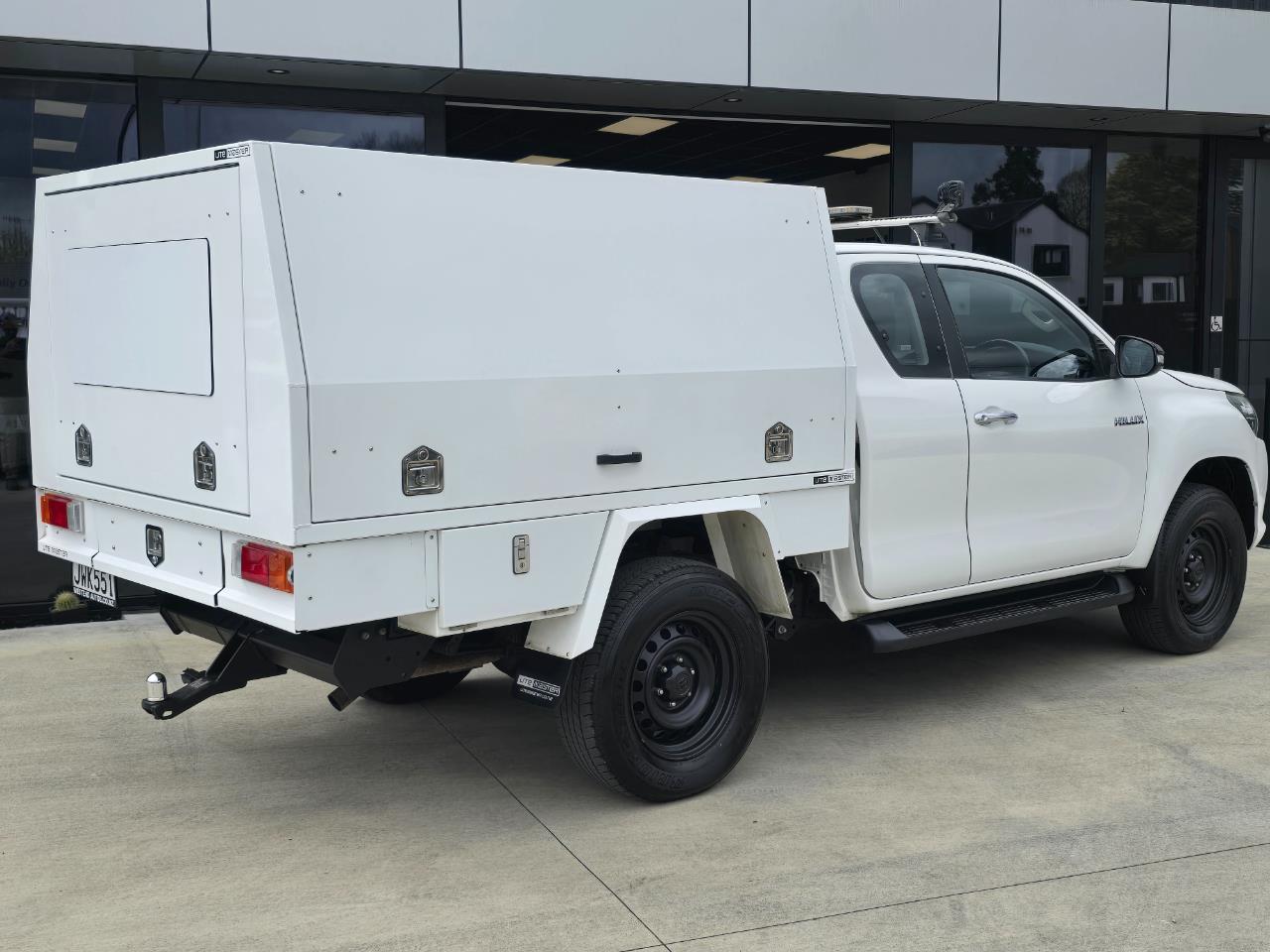 2016 Toyota Hilux