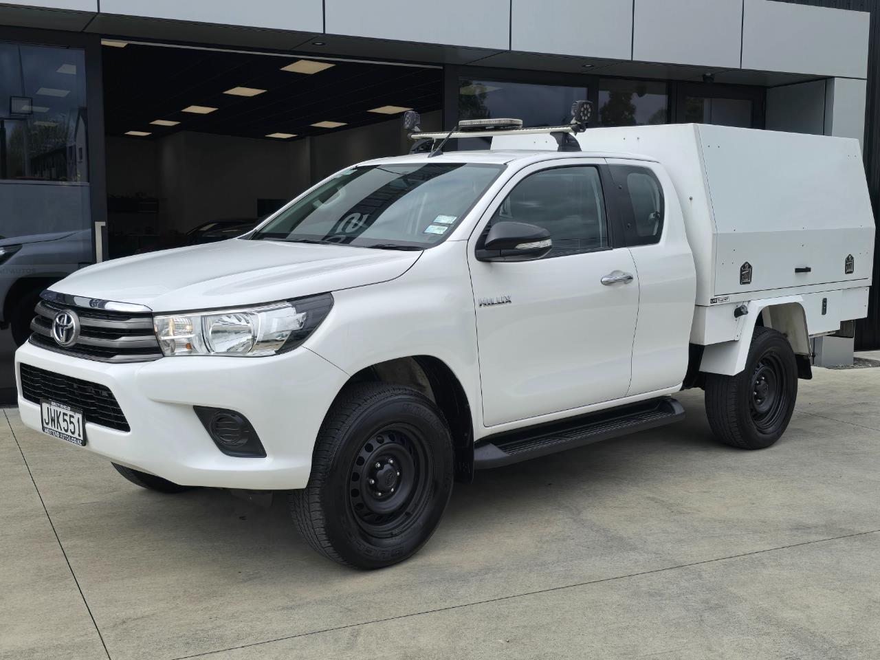 2016 Toyota Hilux