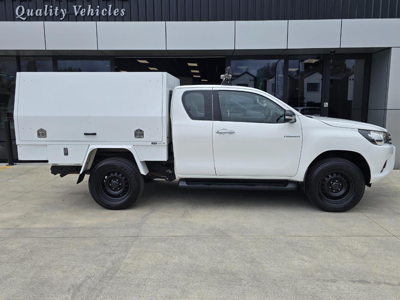 2016 Toyota Hilux