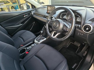 2021 Mazda 2 - Thumbnail