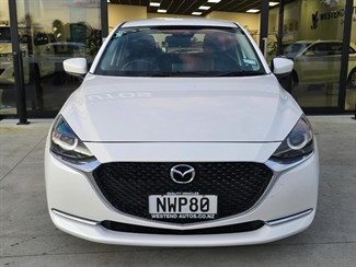 2021 Mazda 2 - Thumbnail