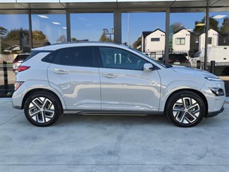 2023 Hyundai Kona - Thumbnail
