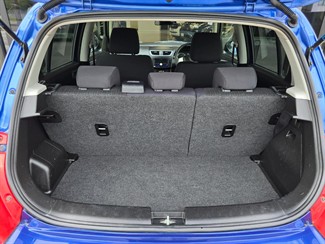 2015 Suzuki Swift - Thumbnail