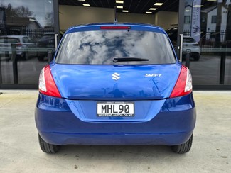 2015 Suzuki Swift - Thumbnail