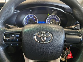 2017 Toyota Hilux - Thumbnail
