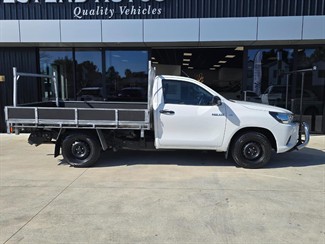 2017 Toyota Hilux - Thumbnail