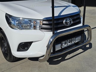 2017 Toyota Hilux - Thumbnail