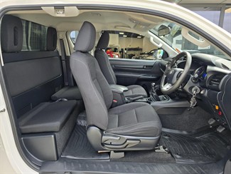2016 Toyota Hilux - Thumbnail