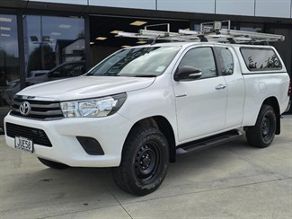 2016 Toyota Hilux - Thumbnail