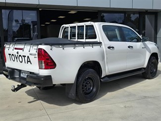 2019 Toyota Hilux - Thumbnail