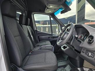 2022 Mercedes-Benz Sprinter - Thumbnail