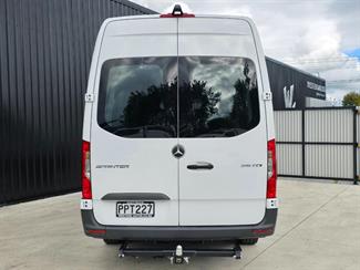 2022 Mercedes-Benz Sprinter - Thumbnail