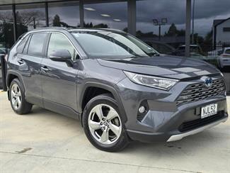 2021 Toyota Rav4 - Thumbnail