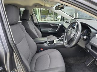 2021 Toyota Rav4 - Thumbnail